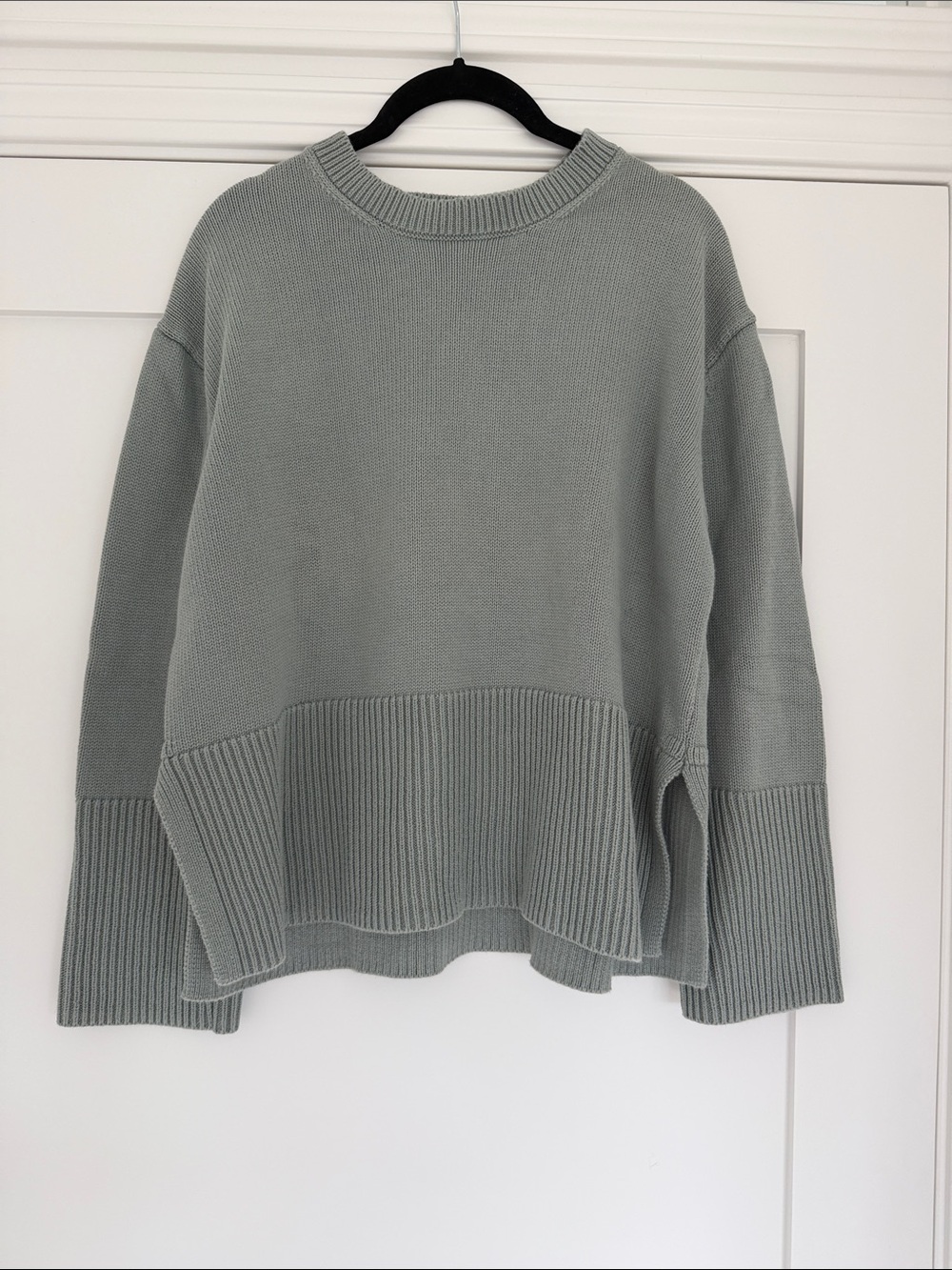 GAP Crewneck Sweater in Sage Green
